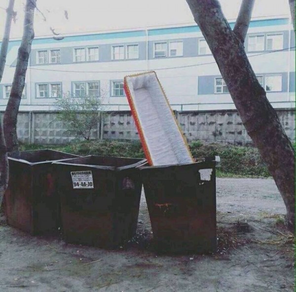 В журналиста Аркадия Бабченко стреляли. От полученных ранений он скончался