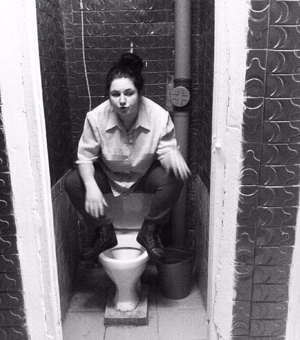Давай меня ещё в этой позе сфоткаешь, говорили они.