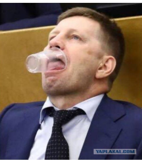 Перед вами обычный «дачный домик» в подмосковном СНТ, построенный на участке бывшего депутата.