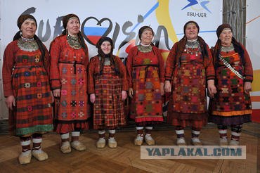 Платочек в церкви