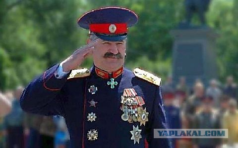 Самая пугающая, непривычная и зловещая униформа в истории