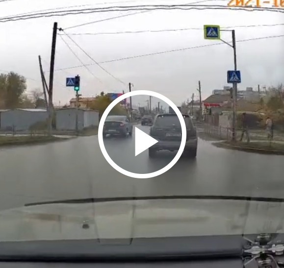 Генрих из Омска попал в ДТП