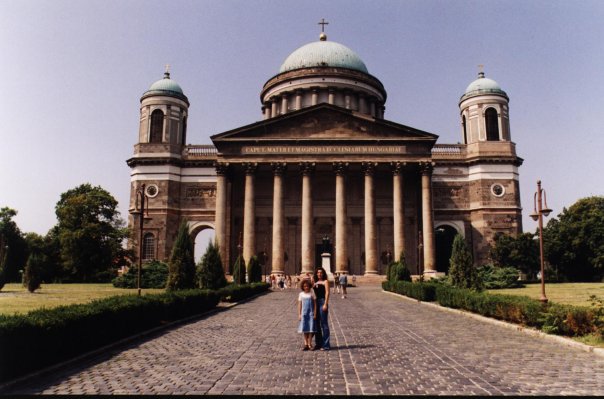 Памятники и здания. Двойники.