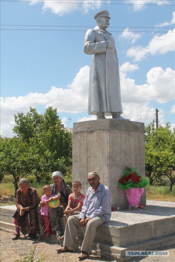 Открыли памятник Сталину