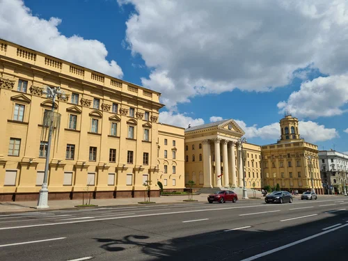 Зачем были нужны башни на сталинских домах и чем они всех пугали