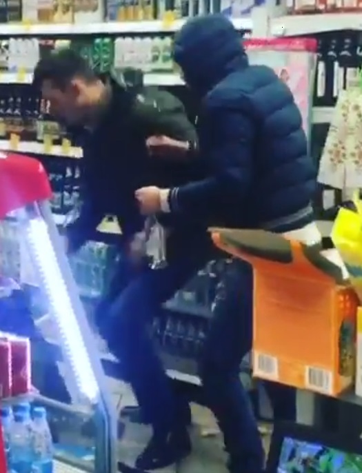 Избиение в "Пятерочке"