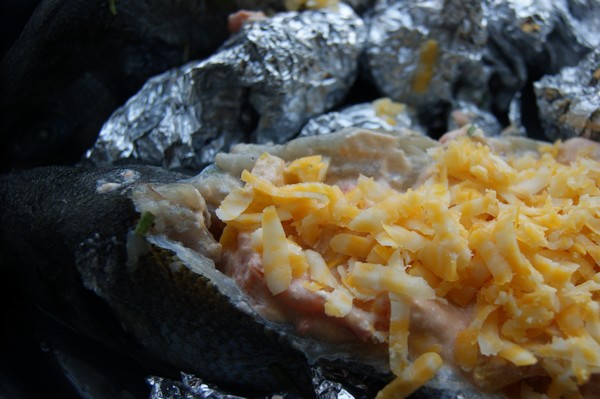 Сибас фаршированный овощами