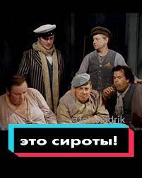 ВСУ ударили ракетами по детской базе отдыха на Арабатской Стрелке Херсонской области.