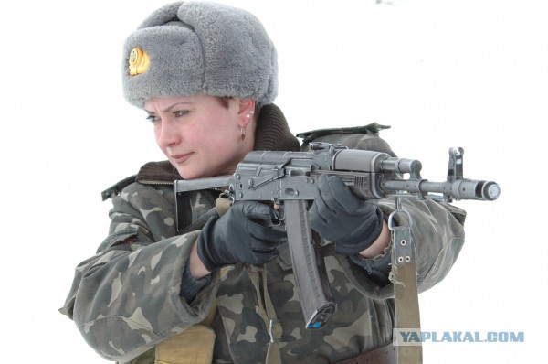 Аэропорты Крыма заблокированы российскими военными