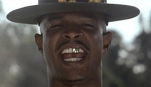 Инструкторы США орут не только в кино.