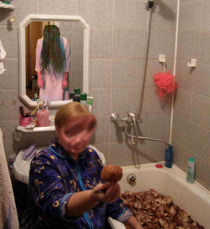 Фотожаба: Грибы на ноутбуке