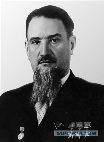 Легендарные конструкторы оружейники.