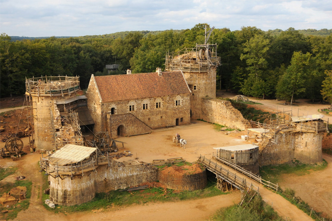 строительство замка во франции