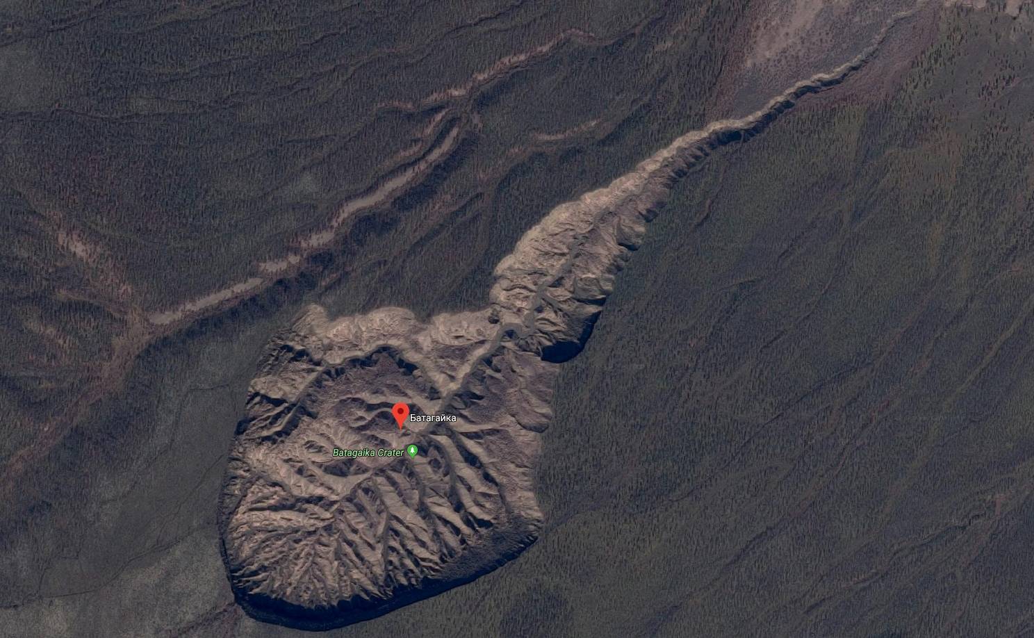 Батагайка. Сибирский кратер Батагайка. Батагай Якутия кратер. Сибирский Батагайский разлом. Батагай разлом.