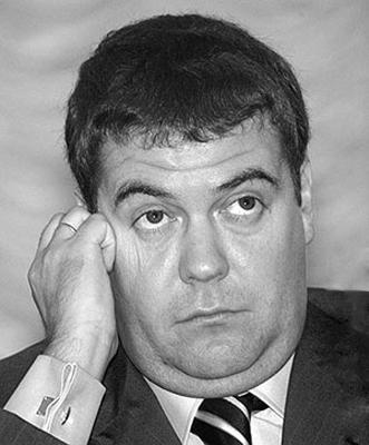 Медведев про СССР и преступника Сталина .