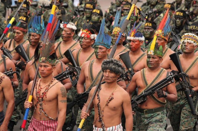 Военный парад в Эквадоре