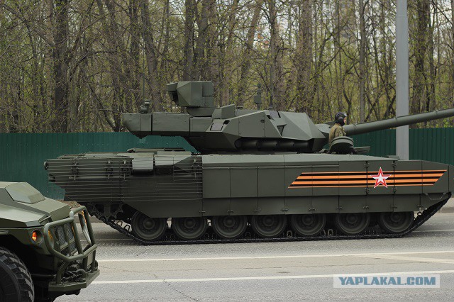 Как я не попал домой, но не пожалел. По Пресне танки грохотали!