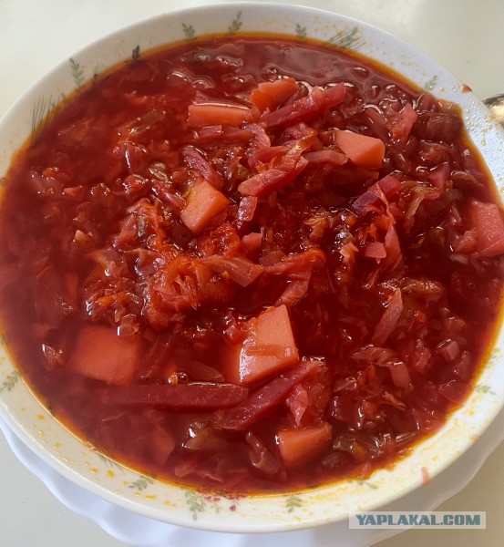 Борщ без мяса! А что? Так можно было?