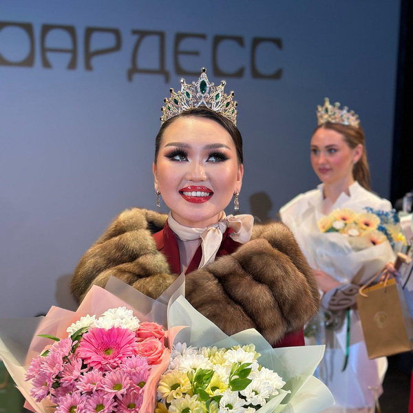 Топ стюардесса 2024