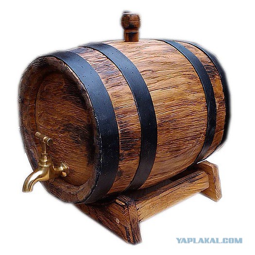 деревянная бочка. старые дубовые бочки. старые дубовые бочки. бочка деревянная старинная. старые дубовые бочки.