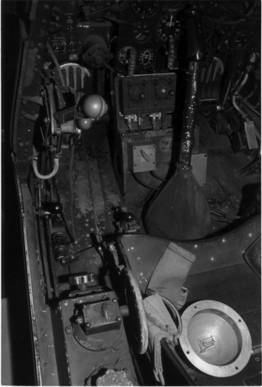Р-39 Аэрокбра. Американская любимица сталинских соколов. История создания и основные модификации.