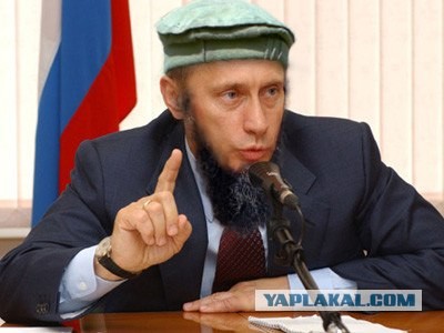 Спортсмен осквернил памятник