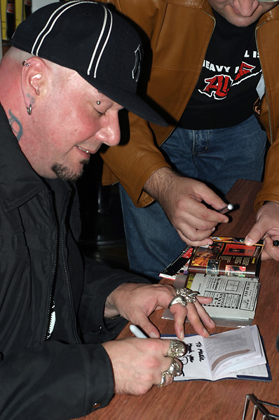 Музыка и музыканты: Paul Di'Anno-«Iron Maiden»