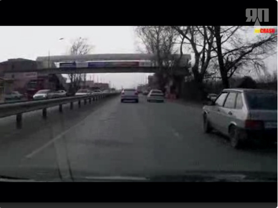 В Краснодаре сбили человека