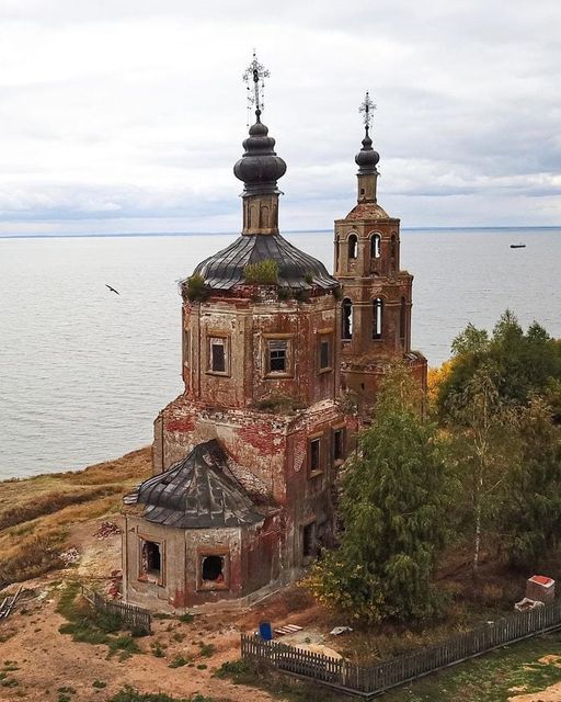 Заброшенки со всего света - 2