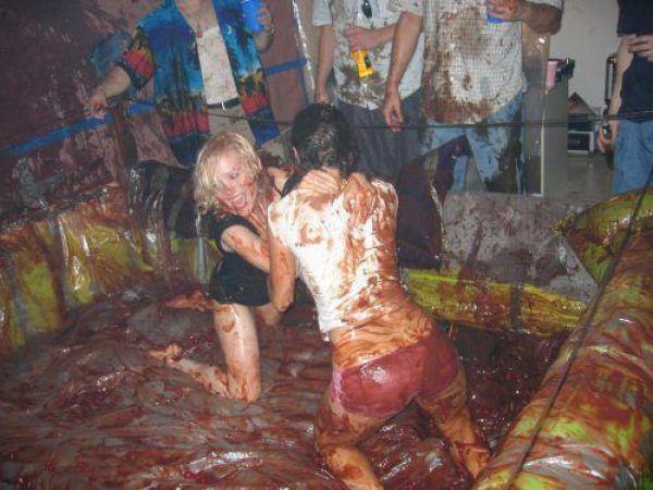 Ужасы и приколы из соцсетей 18+