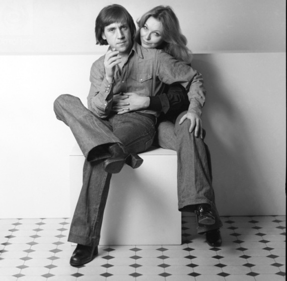 Простите, девушки, но косички теперь не только ваша тема