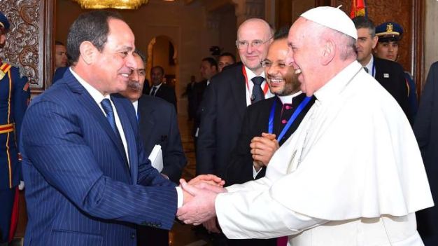 Папа Римский знает, что произойдет в мае: загадочные поступки и слова Папы в Египте