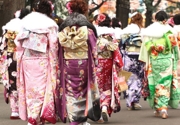 Совершеннолетие по-японски: все вместе