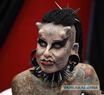 Секси-мастер тату