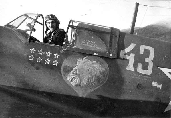 Некоторые из личных эмблем на советских самолетах во Вторую Мировую войну.