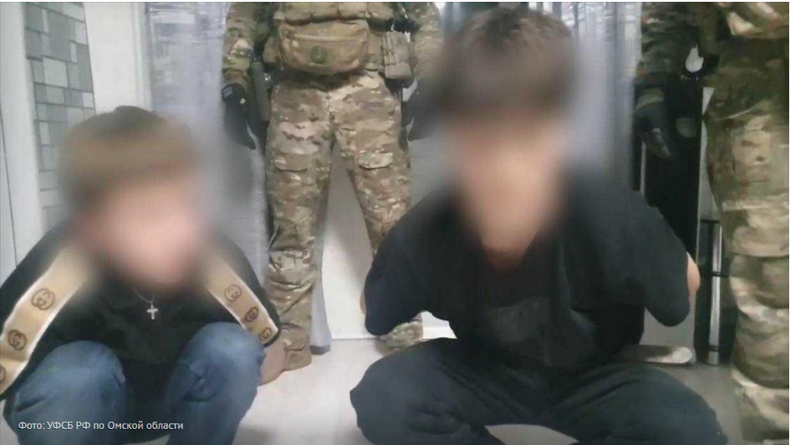 Омских подростков заставят заплатить 668 миллионов за поджог вертолёта