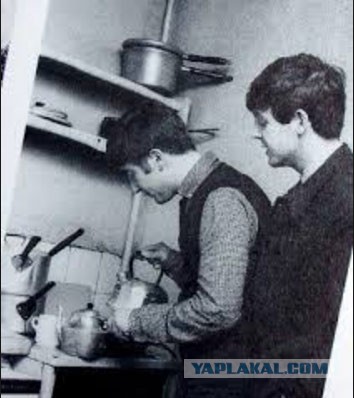 Контрабандные фотографии из Северной Кореи: Ким Чен Ын не одобряет!