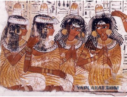 Почему египтяне изображали всех людей плоскими и в профиль