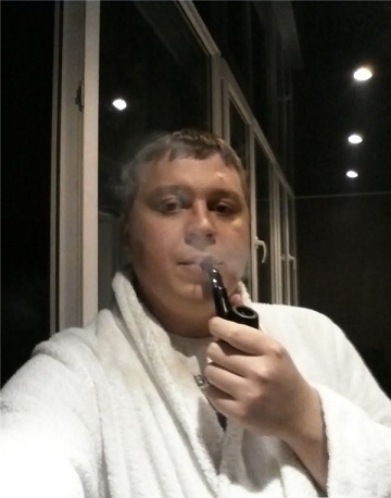 Камин на балконе