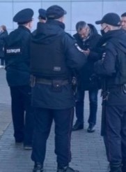В Москве зафиксированы  “повесточные облавы” у станций метро.