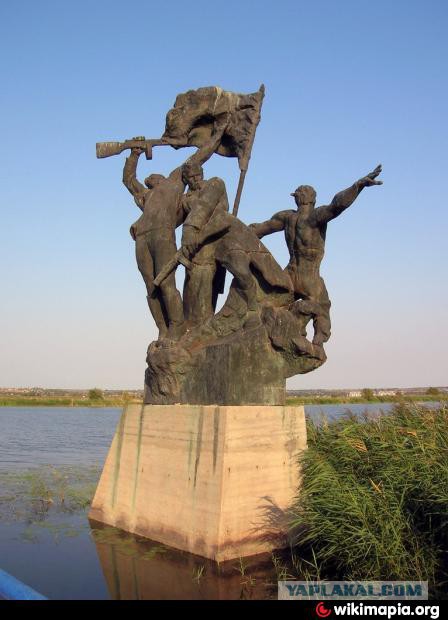 Памятники Великой Отечественной...