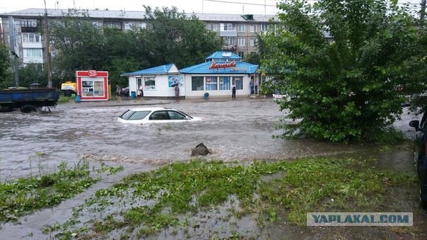Наводнение в Хьюстоне: впечатляющие снимки и последствия