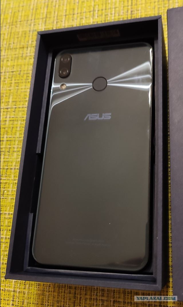 Asus ZenFone 5 цвет синий (ZE620KL) в Новосибирске