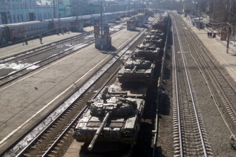 По дороге в Хабаровск замечены составы с автозаками.