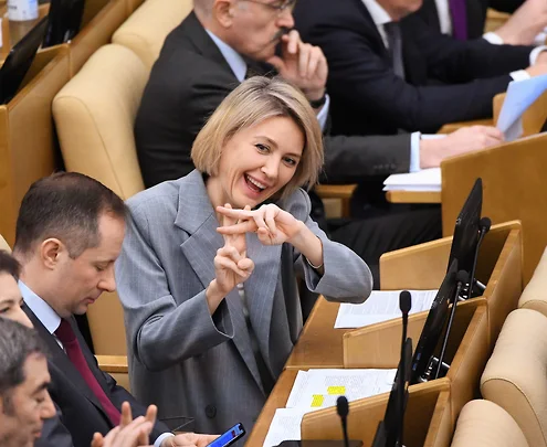 Весення сессия Госдумы в фотографиях, или чем они занимались полгода