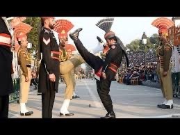 Между Индией и Пакистаном что-то происходит