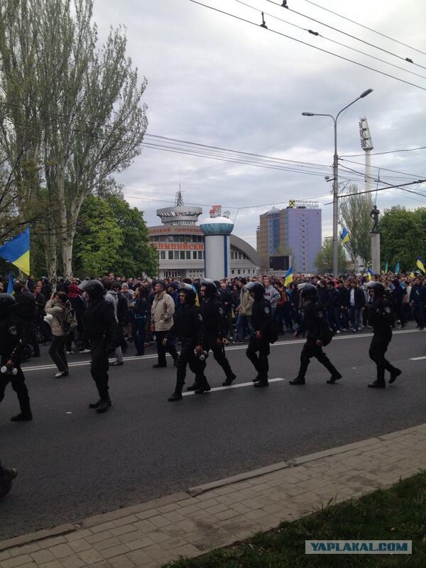 Марш правосеков в Донецке