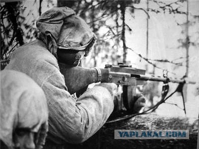 Съемка  стрельбы из Lahti L-35