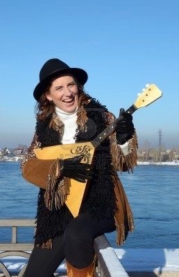 Откуда русские привезли балалайку
