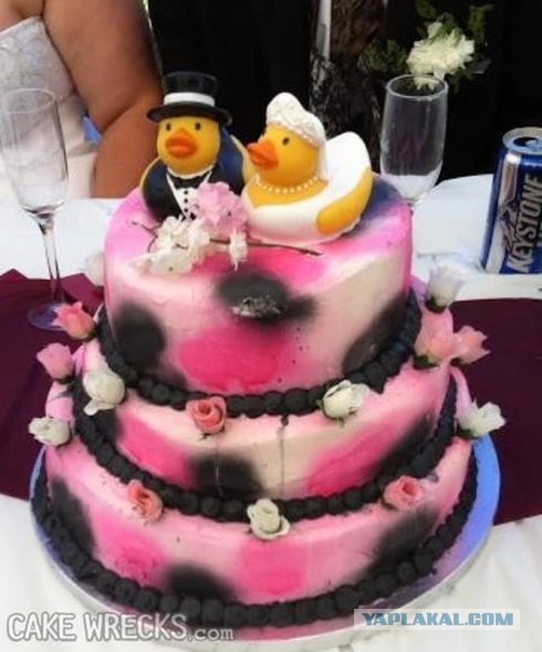 Самые (не)удачные  торты к свадебному столу